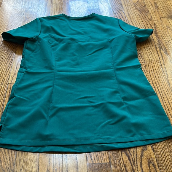 Figs Catarina Scrub Top - Picture 10 of 10